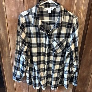 Old Navy Black and White Checkered Shirt